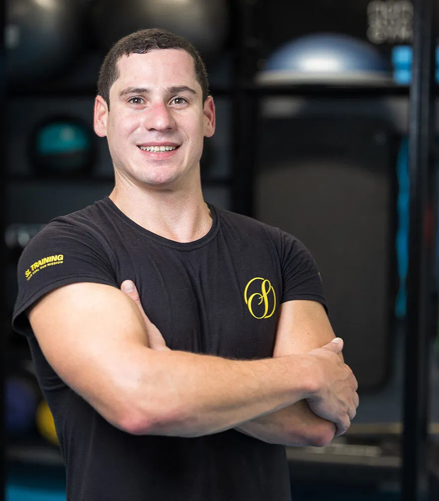 Personal Trainer Sascha conducting a fitness session in Zug